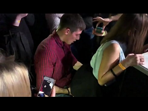 ❤️ Echter Sex in einem russischen Nachtclub. 18-jährige russische Mädchen in den Anus und Vagina gefickt in einem Nachtclub ❤❌ Porn video bei uns de.ixiporn-com.ru
